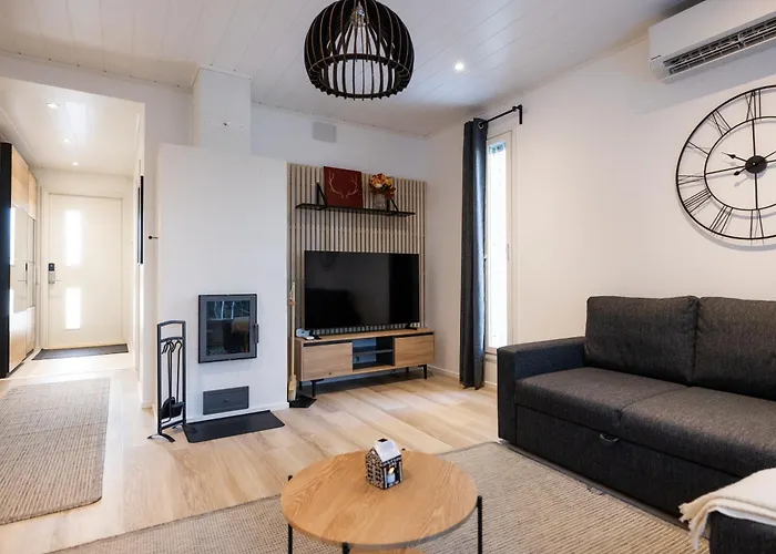 Uusi Paritalohuoneisto Lägenhet *